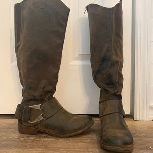 Crown vintage knee high boots size 8.5